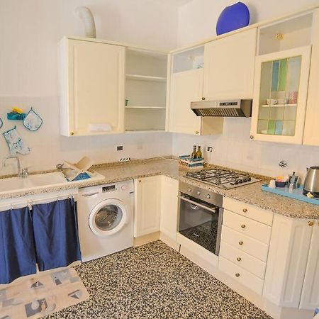 Larte Al Mare Vicino Spiaggia Con Ac E Wifi Apartamento Savona Exterior foto