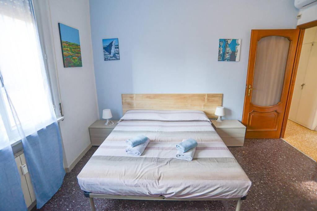Larte Al Mare Vicino Spiaggia Con Ac E Wifi Apartamento Savona Exterior foto